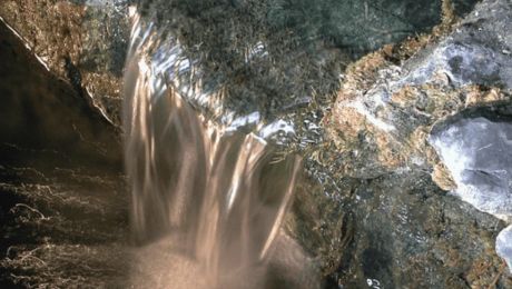 Lourdes_France_Water_Hydrogen_2_4000x